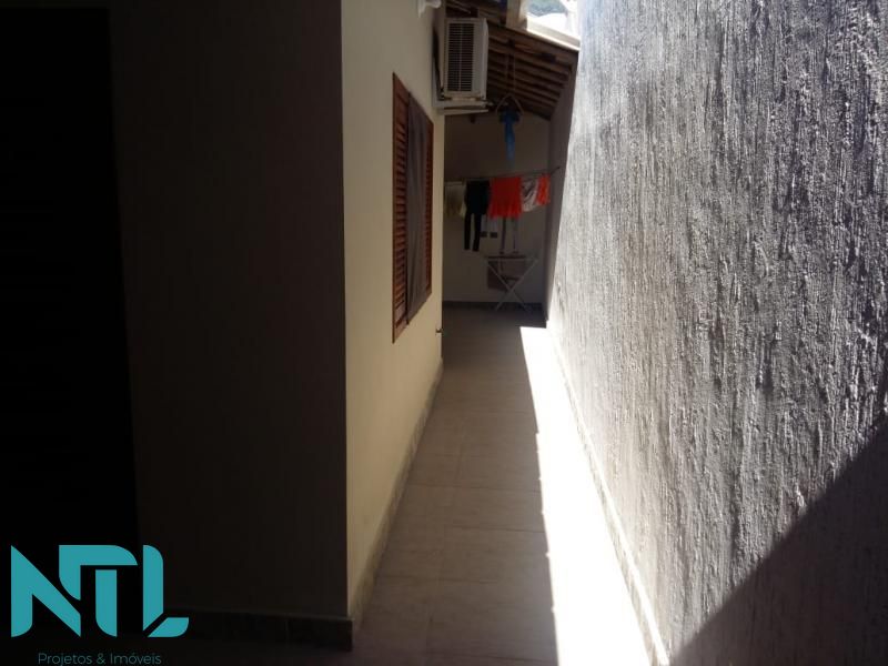 Casa à venda com 3 quartos, 395m² - Foto 20