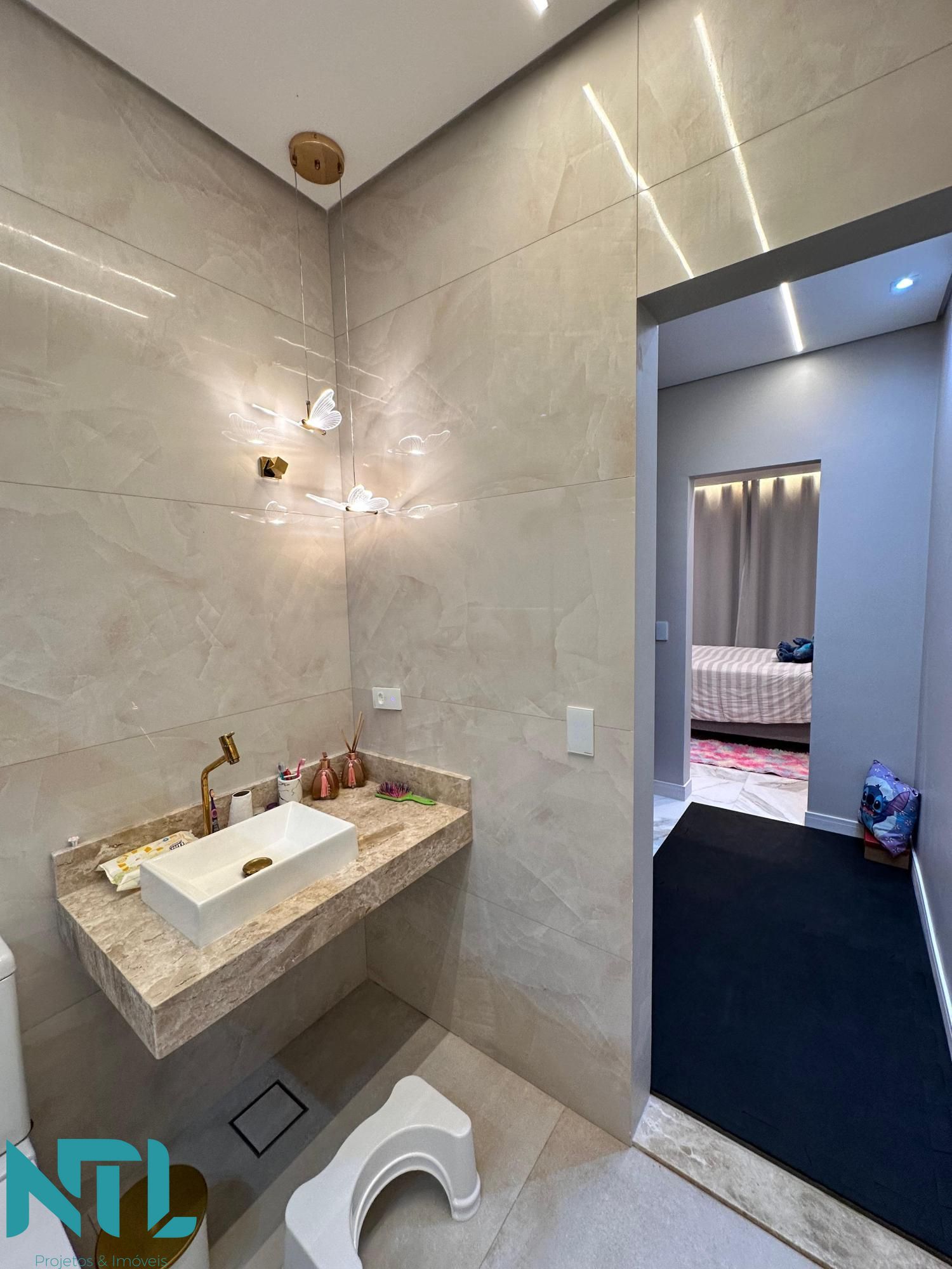 Sobrado à venda com 4 quartos, 194m² - Foto 36