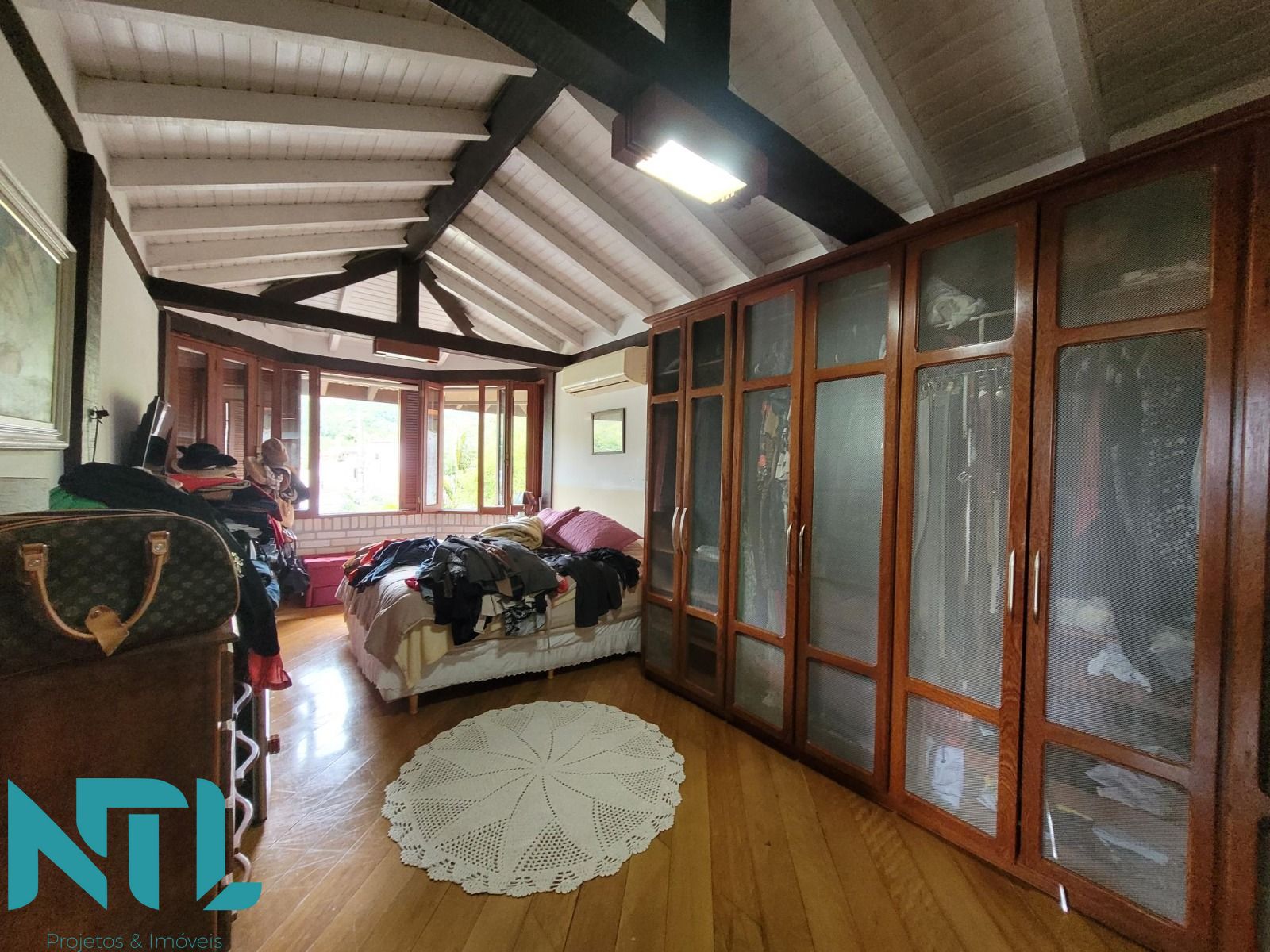 Casa à venda com 3 quartos, 400m² - Foto 32