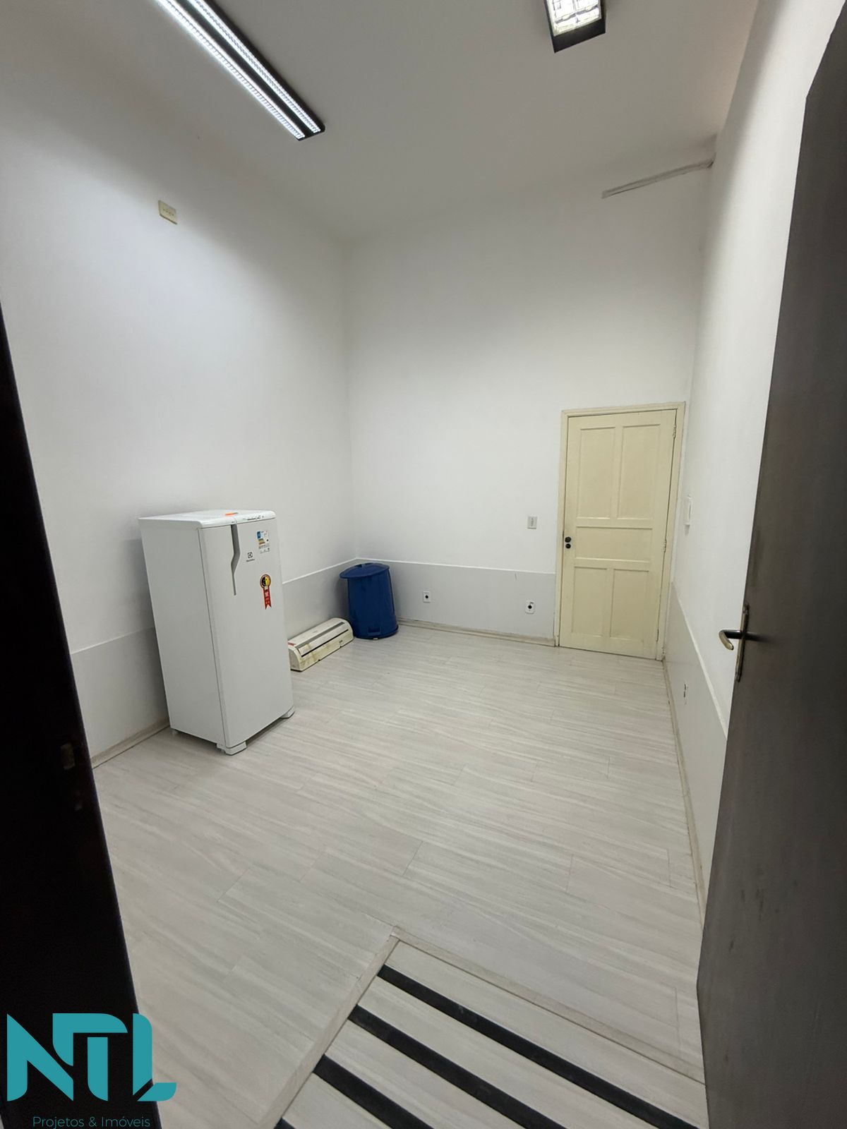 Loja-Salão para alugar com 2 quartos, 115m² - Foto 9