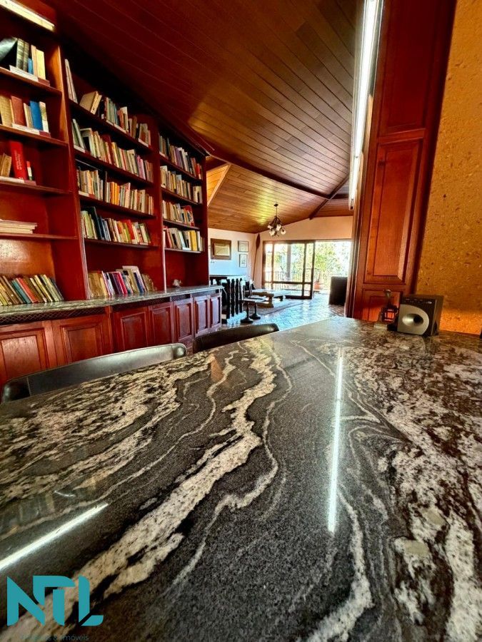 Casa, 8 quartos, 378 m² - Foto 32