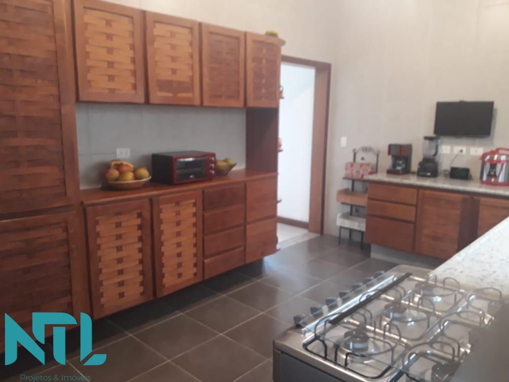 Casa à venda com 3 quartos, 395m² - Foto 31