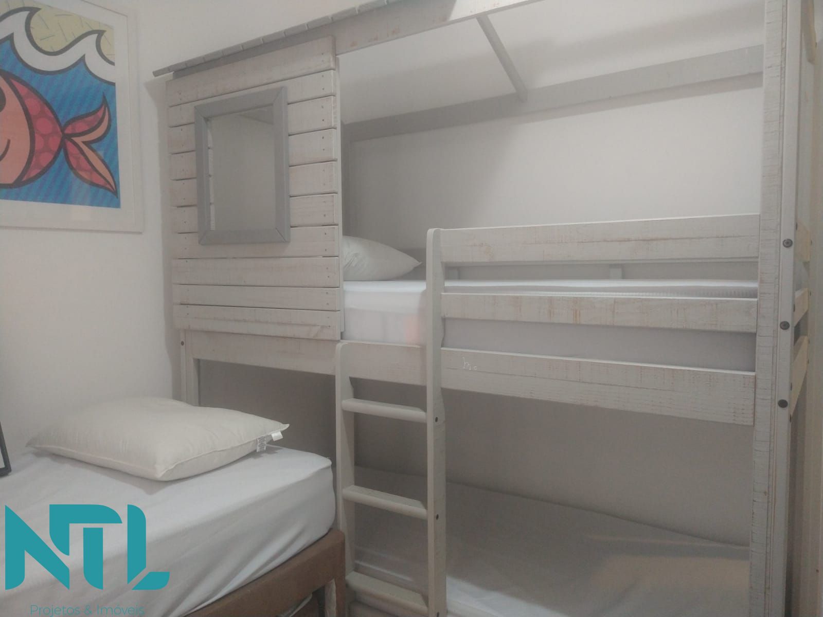 Casa à venda com 4 quartos, 145m² - Foto 14