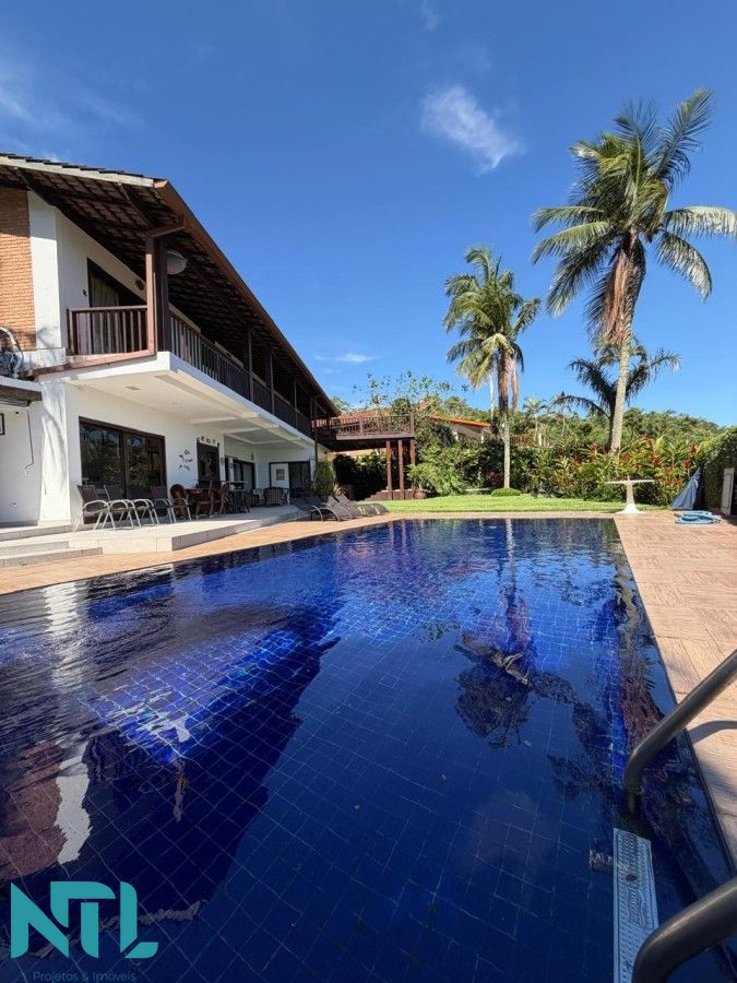 Casa, 8 quartos, 378 m² - Foto 1