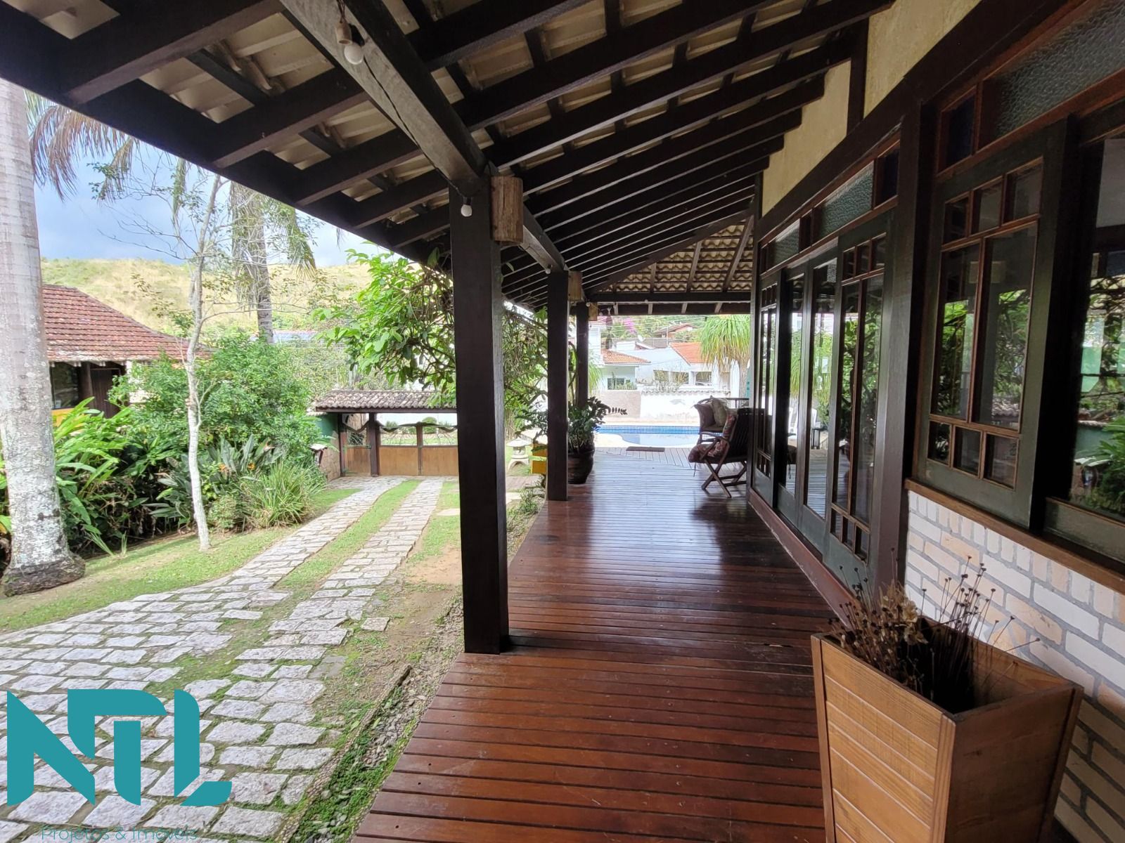 Casa à venda com 3 quartos, 400m² - Foto 21
