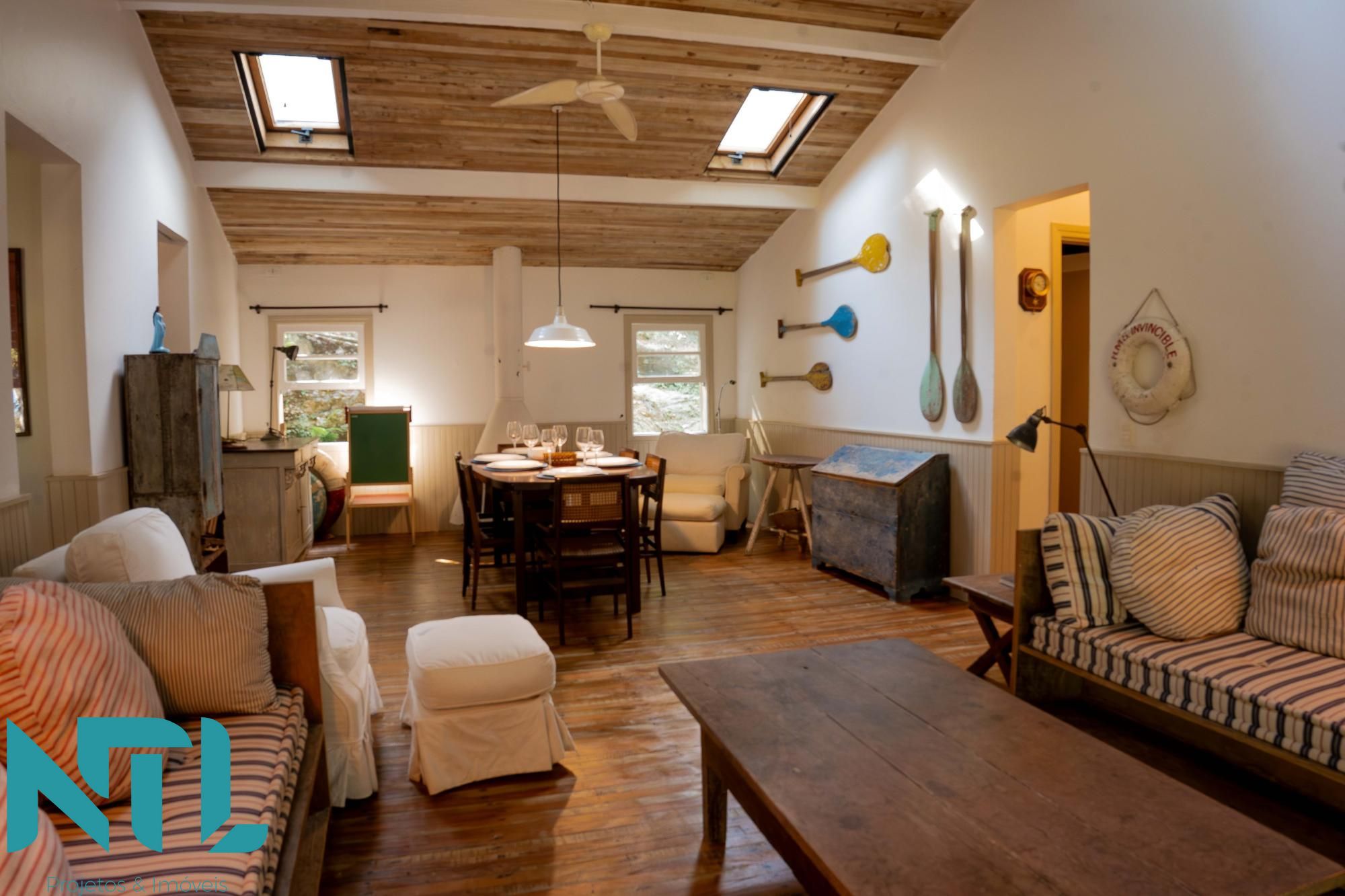 Casa à venda com 3 quartos, 206m² - Foto 12