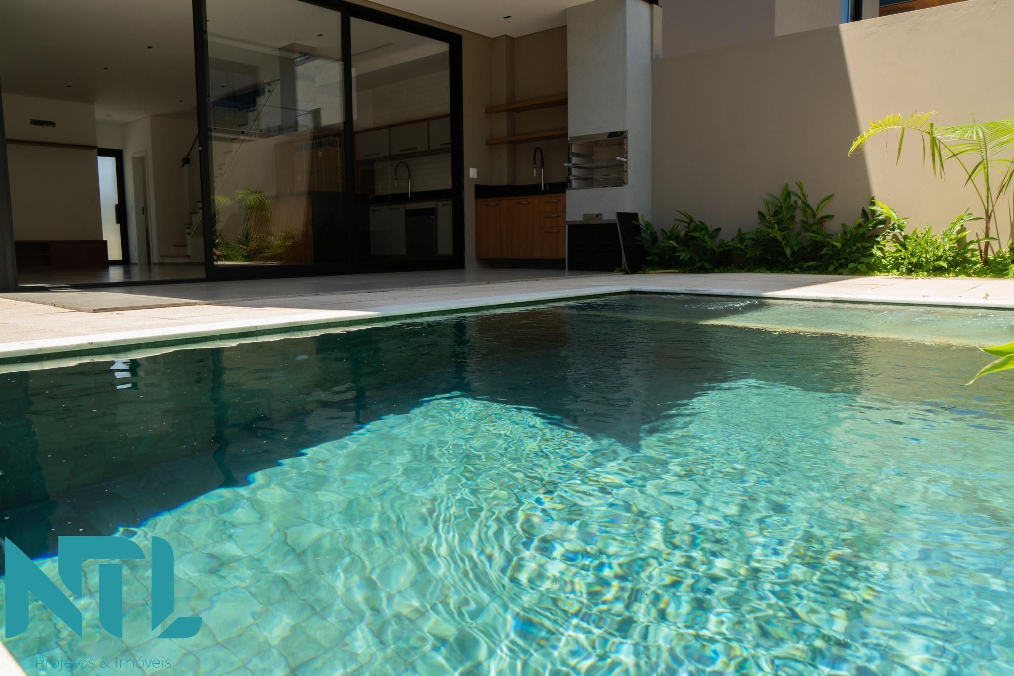 Sobrado, 4 quartos, 143 m² - Foto 1