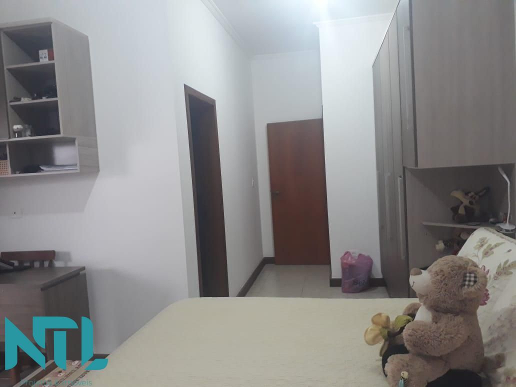 Casa à venda com 3 quartos, 395m² - Foto 29