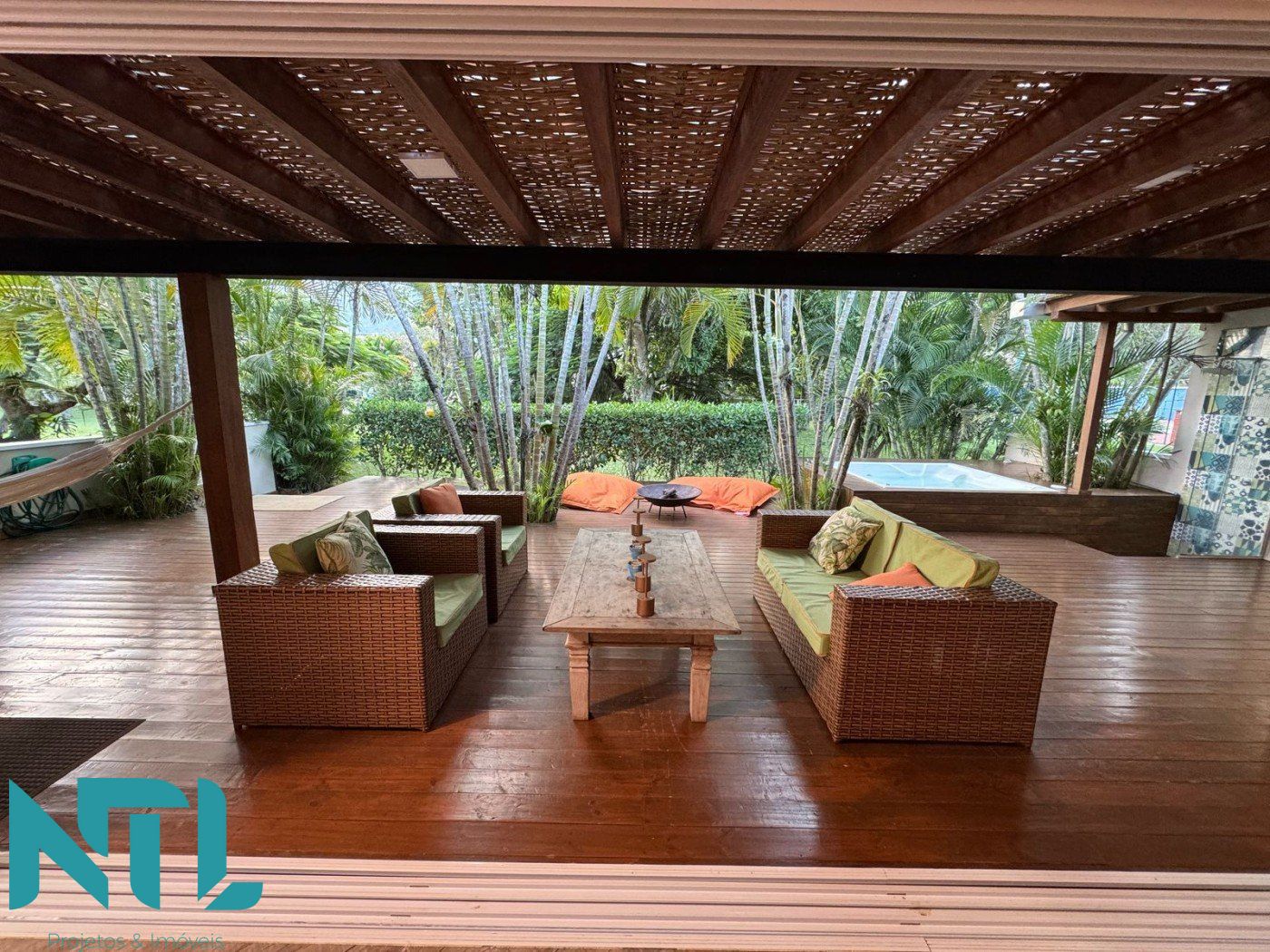 Casa, 3 quartos, 222 m² - Foto 2