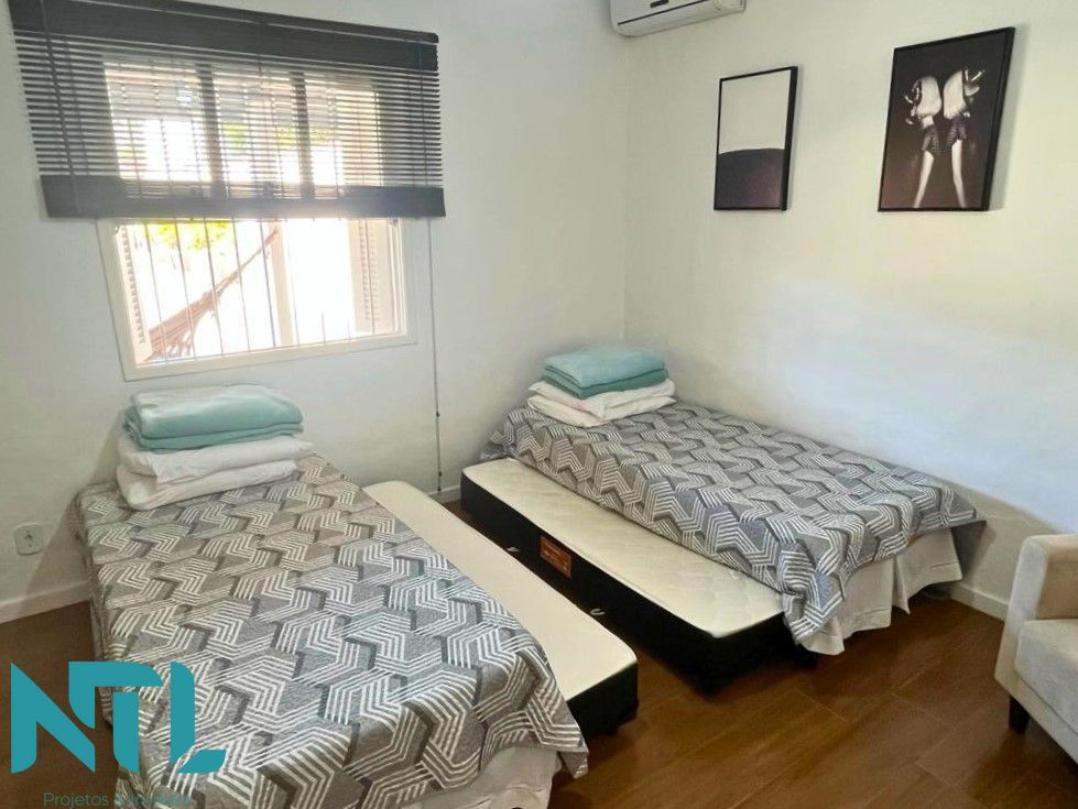 Casa à venda com 3 quartos, 225m² - Foto 19