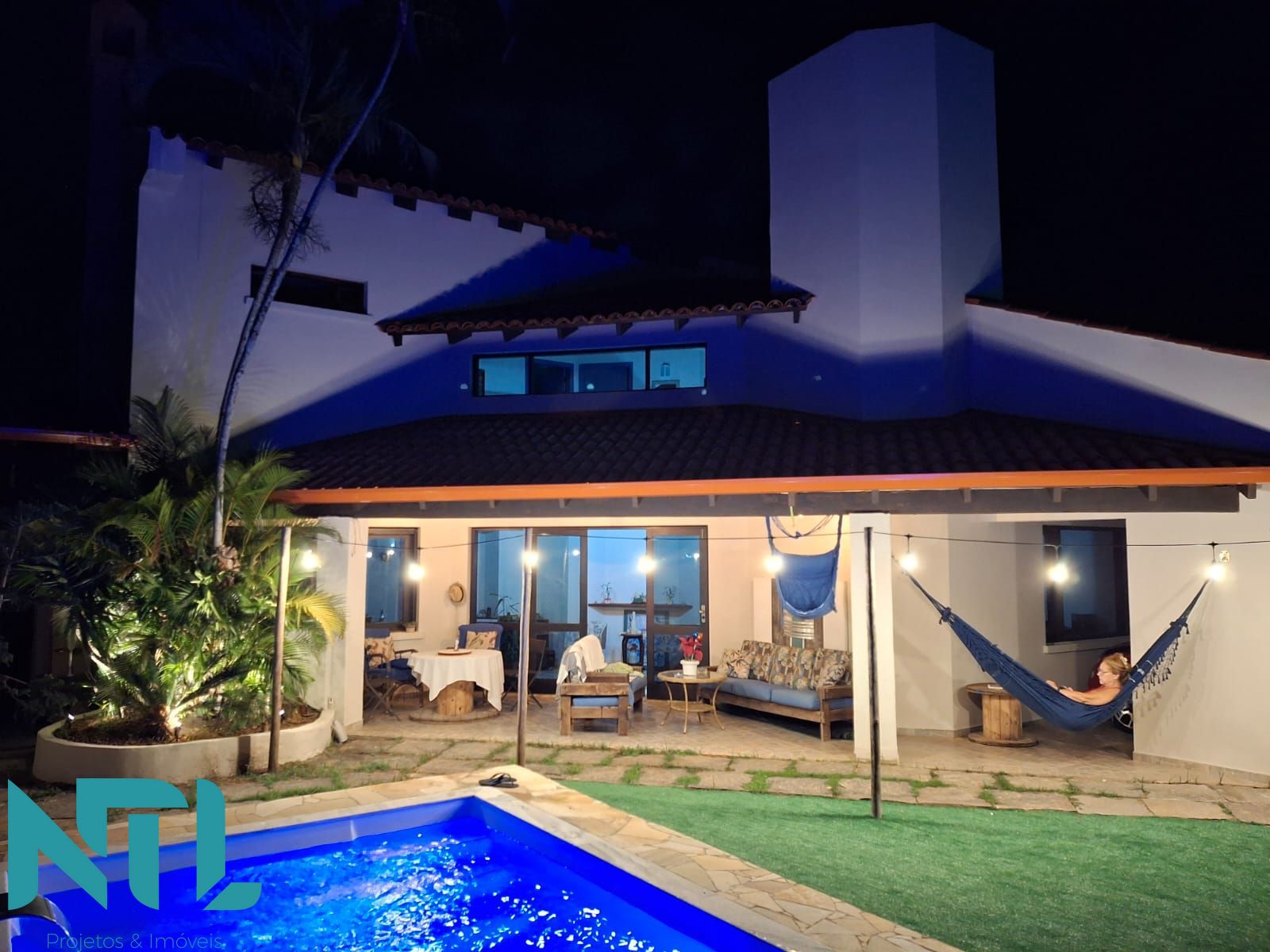 Casa à venda com 3 quartos, 230m² - Foto 9