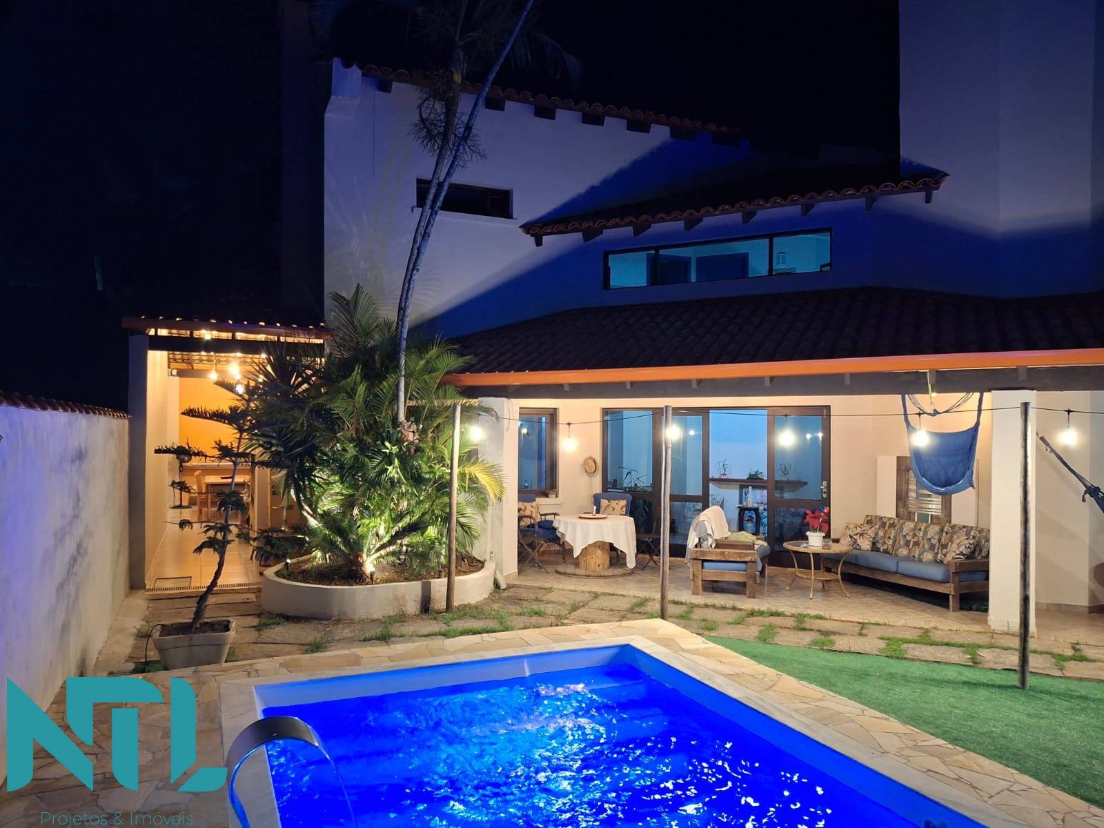 Casa à venda com 3 quartos, 230m² - Foto 28