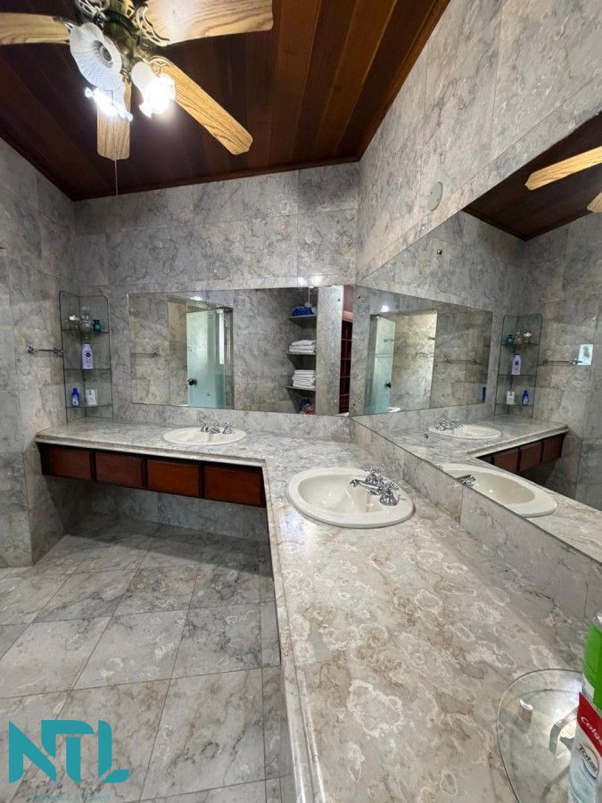 Casa, 8 quartos, 378 m² - Foto 26