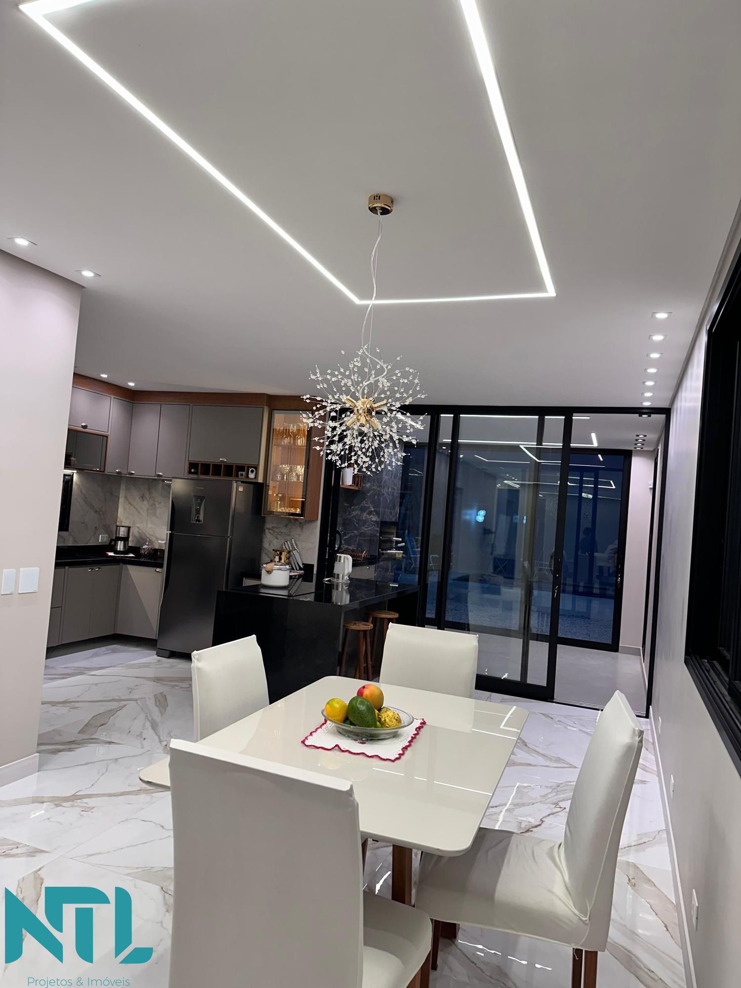 Sobrado à venda com 4 quartos, 194m² - Foto 9