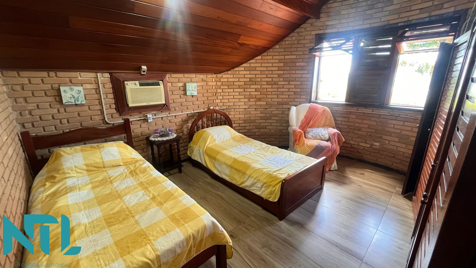 Casa, 4 quartos, 330 m² - Foto 21