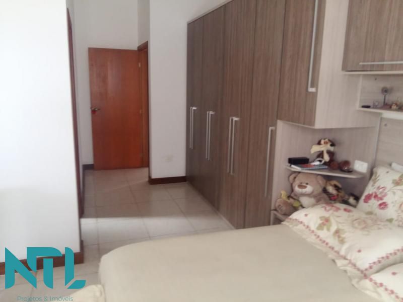 Casa à venda com 3 quartos, 395m² - Foto 11