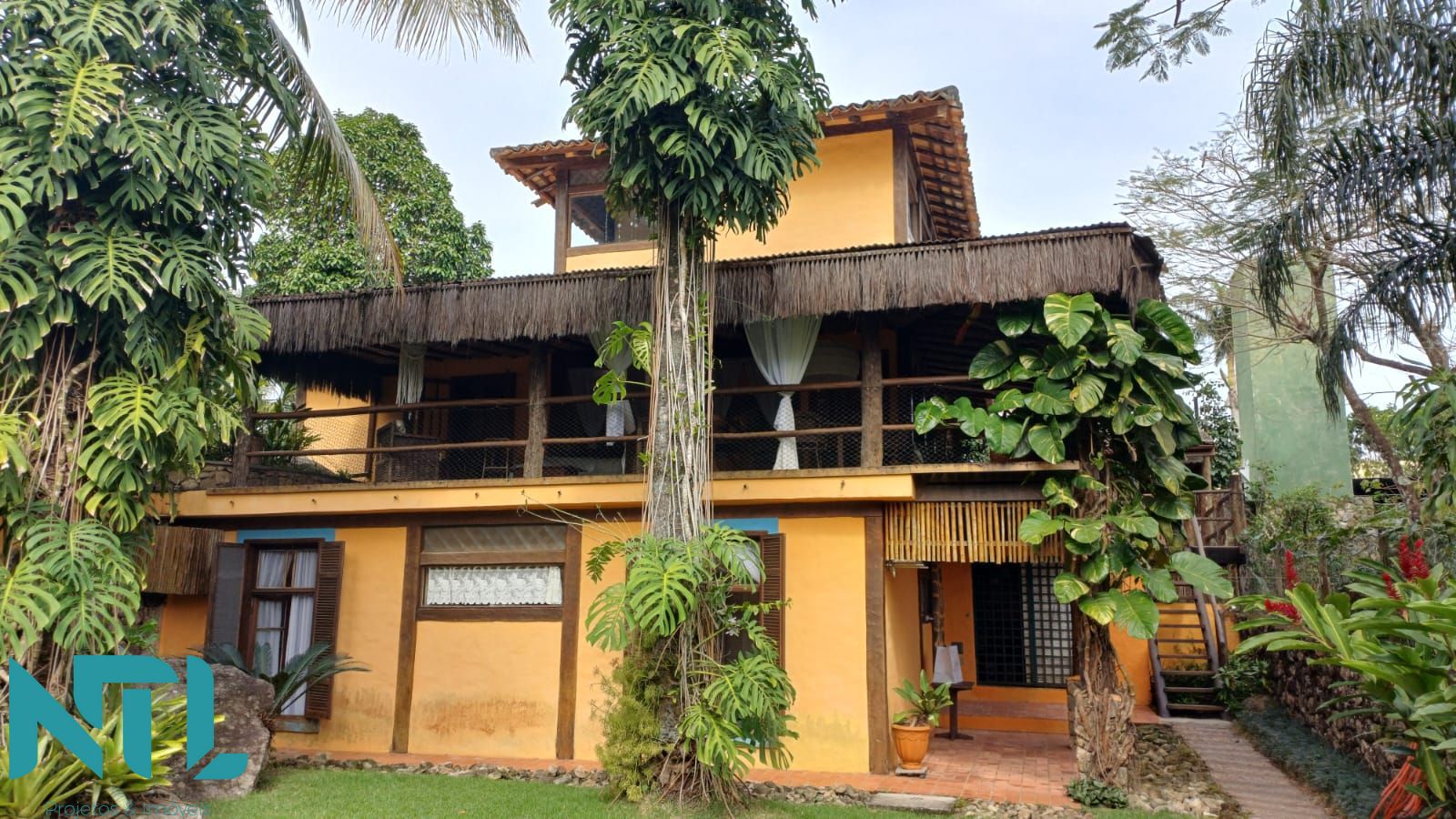 Sobrado, 3 quartos, 215 m² - Foto 1