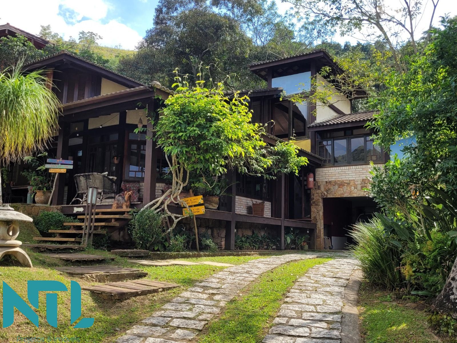Casa à venda com 3 quartos, 400m² - Foto 3