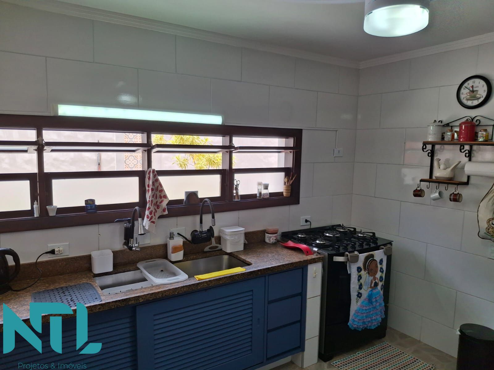 Casa à venda com 3 quartos, 230m² - Foto 30
