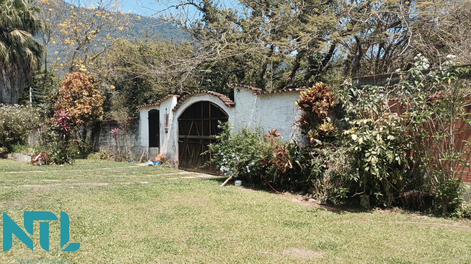 Sítio, 4 quartos, 3300 m² - Foto 10