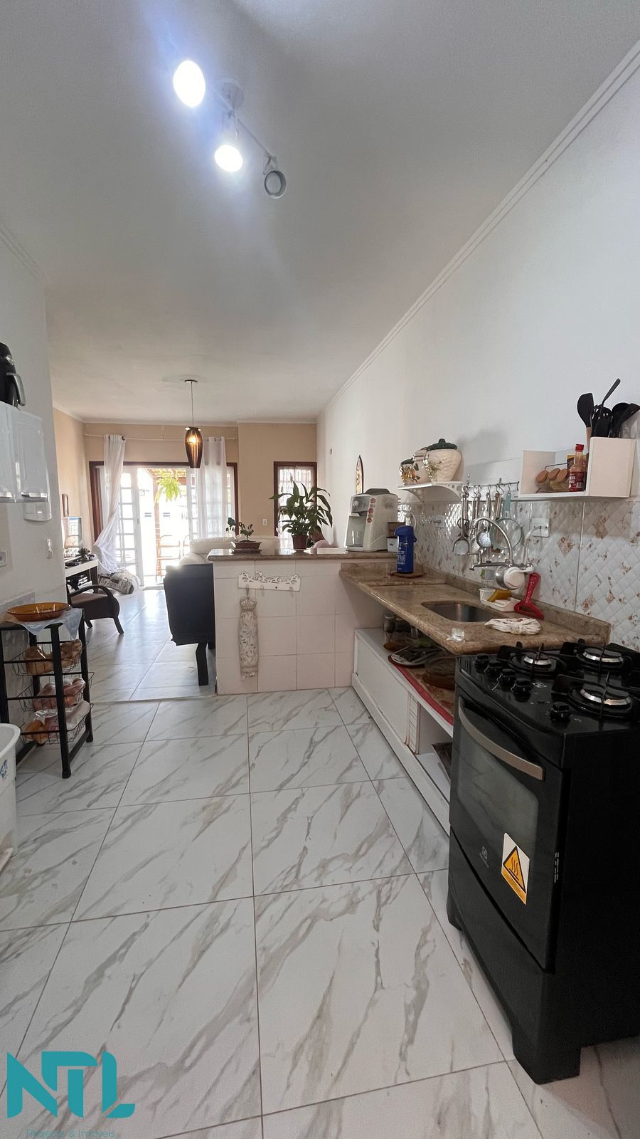 Apartamento à venda com 2 quartos, 75m² - Foto 6