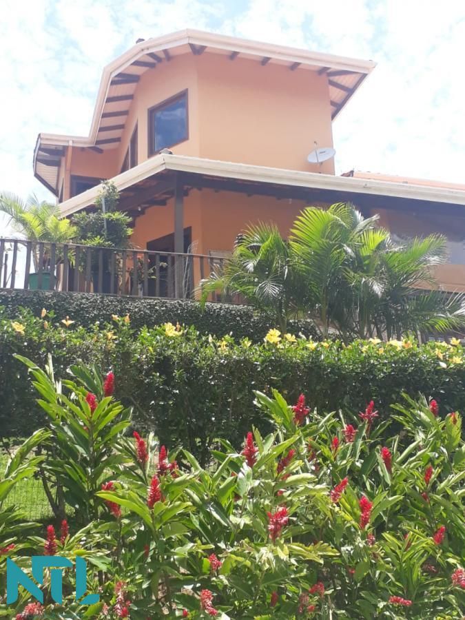 Sobrado à venda com 3 quartos, 461m² - Foto 1
