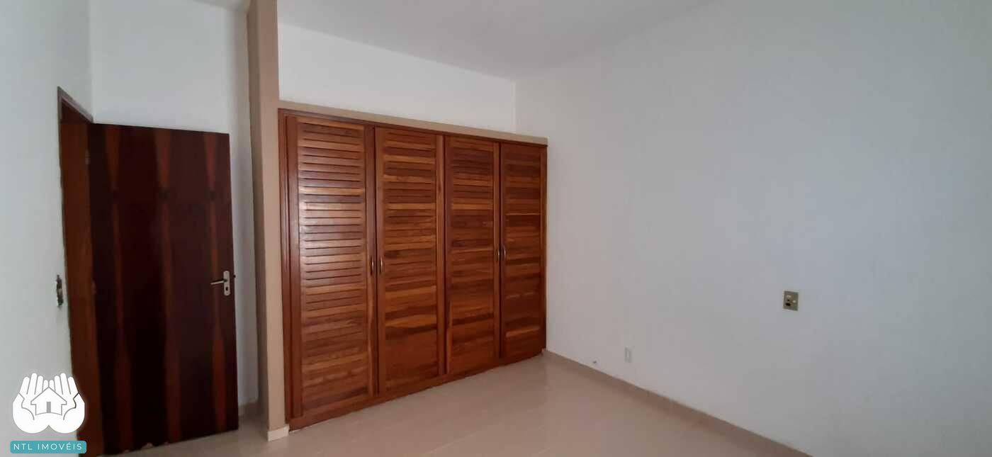 Sobrado à venda com 4 quartos, 216m² - Foto 13