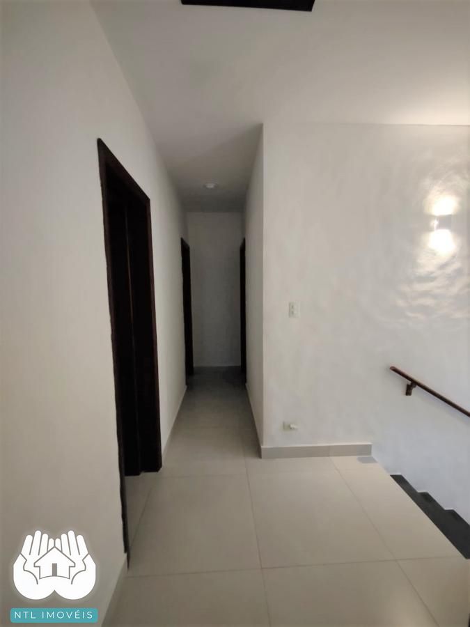 Casa à venda com 4 quartos, 234m² - Foto 10