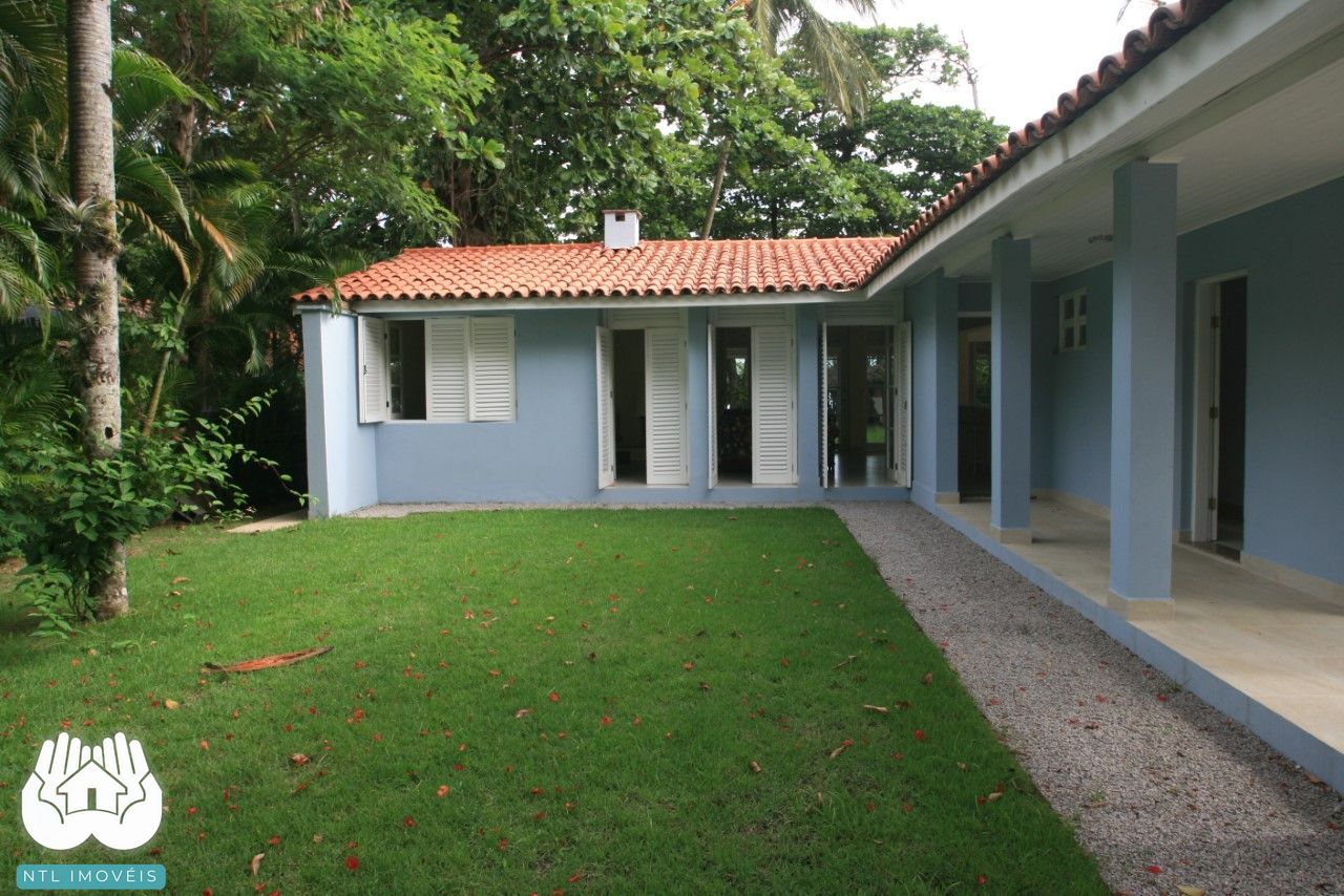 Casa à venda com 5 quartos, 335m² - Foto 2