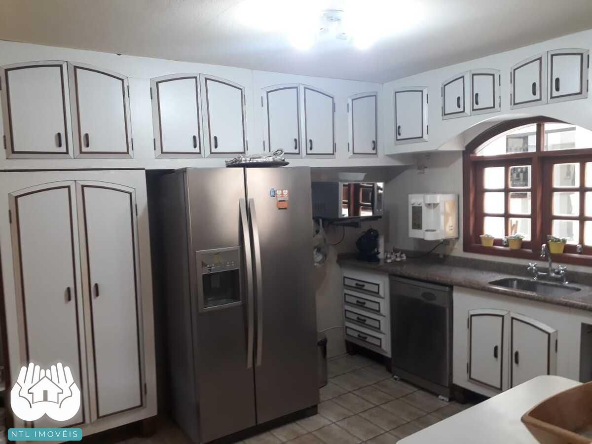 Sobrado à venda com 3 quartos, 250m² - Foto 12