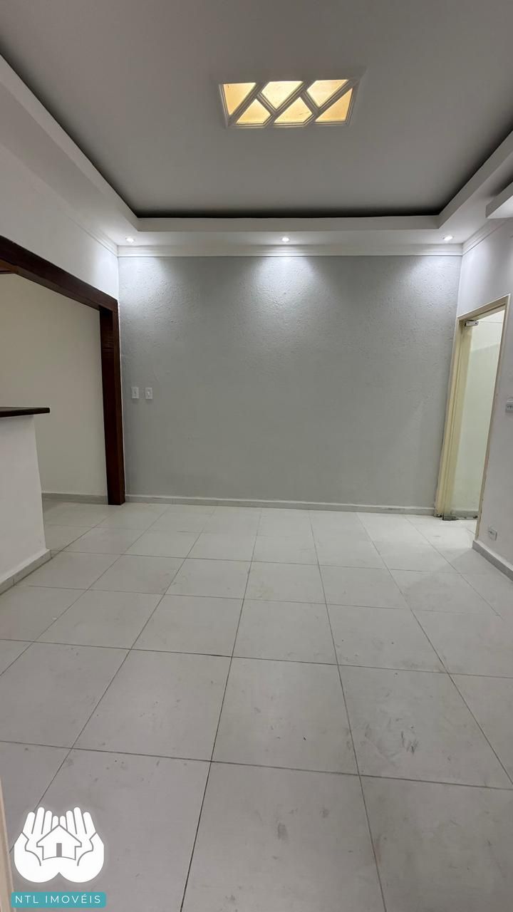 Casa à venda com 2 quartos, 90m² - Foto 8