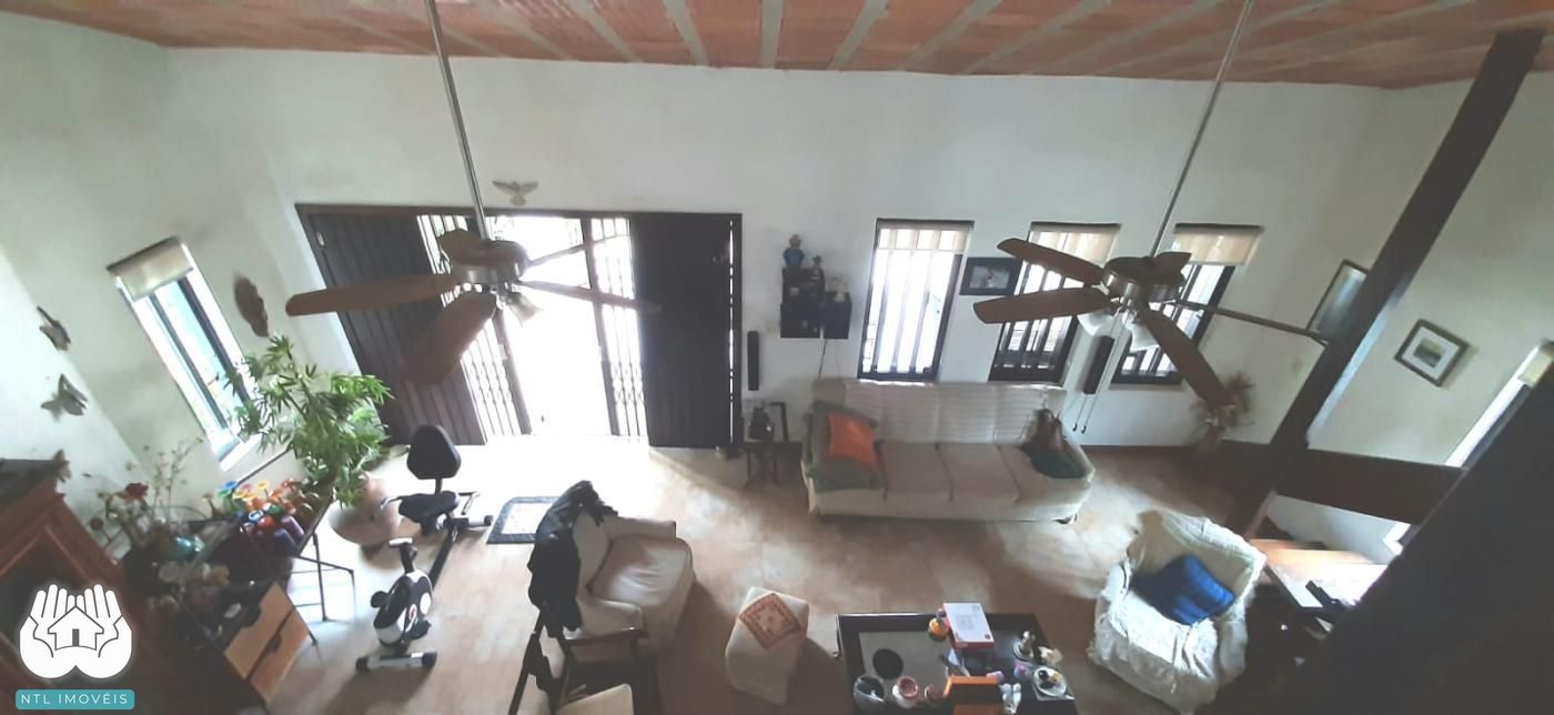 Casa à venda com 3 quartos, 393m² - Foto 28