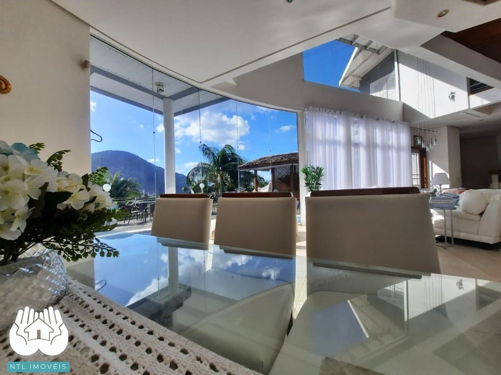 Sobrado à venda com 5 quartos, 256m² - Foto 3