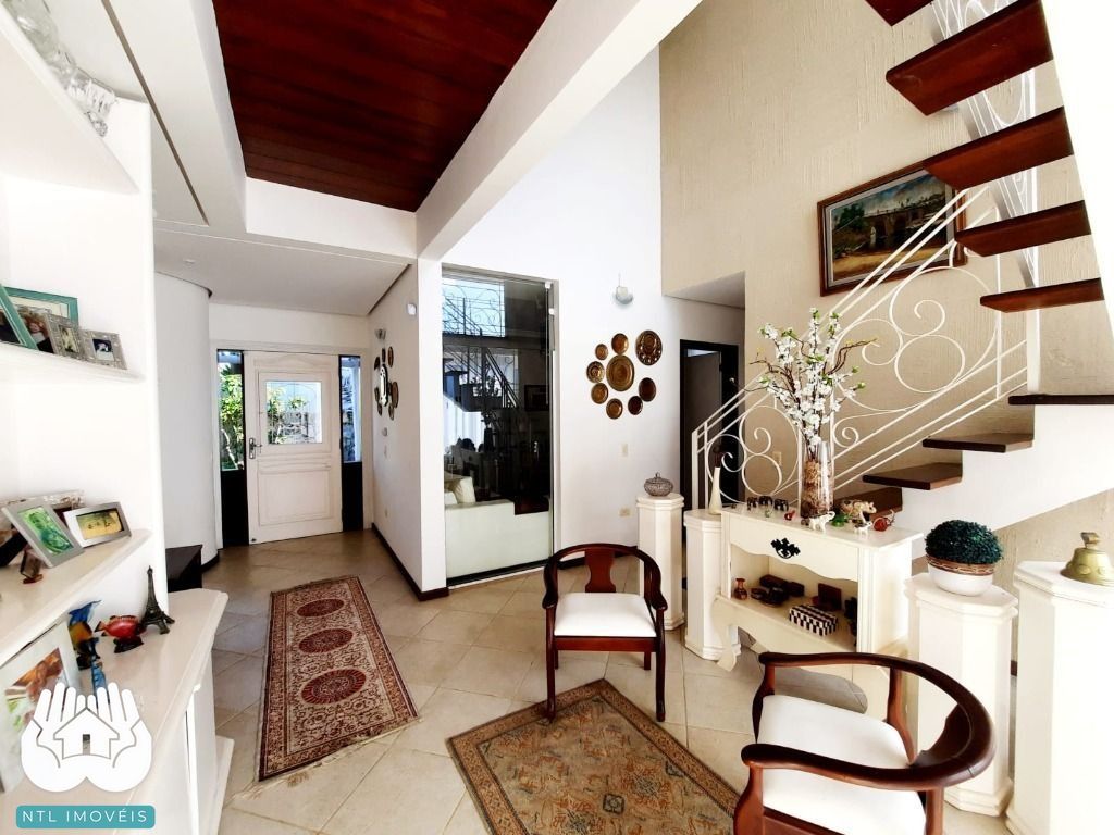 Sobrado à venda com 5 quartos, 256m² - Foto 14