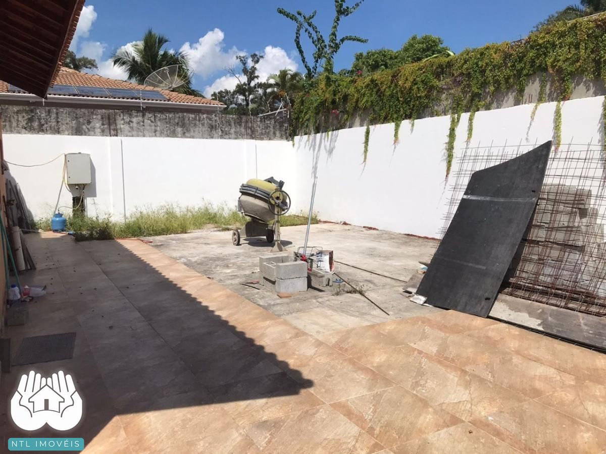 Casa à venda com 3 quartos, 400m² - Foto 7