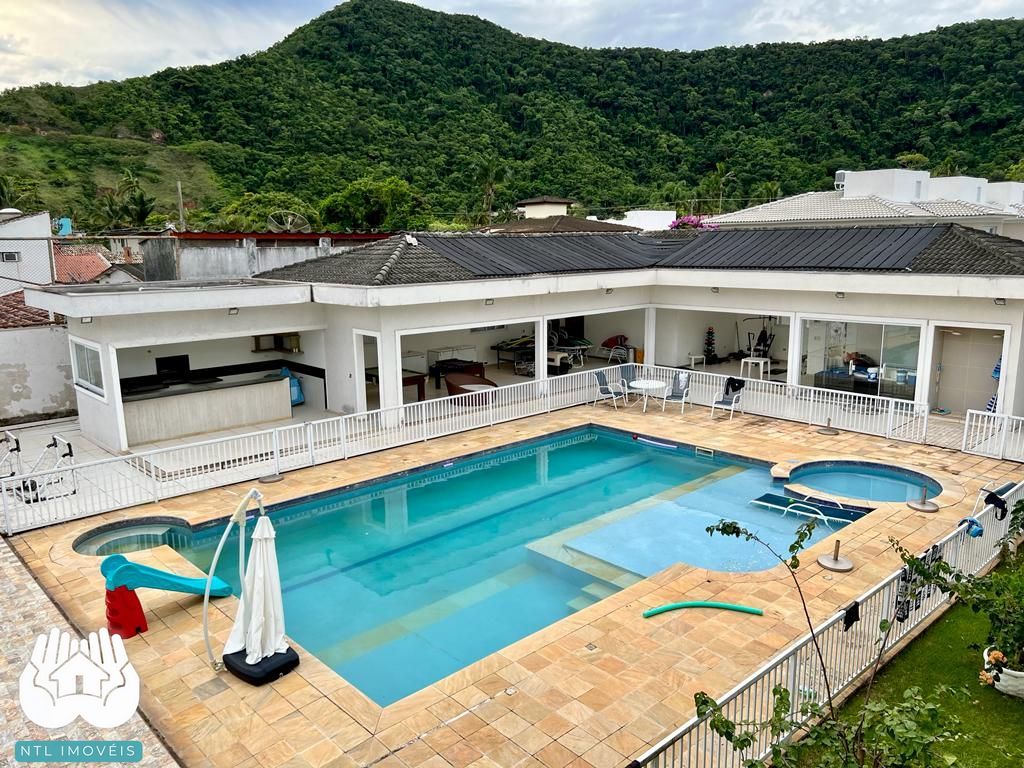 Prédio Inteiro à venda com 12 quartos, 970m² - Foto 2