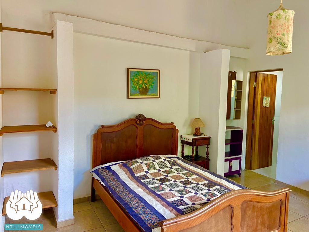 Casa à venda com 3 quartos, 197m² - Foto 13