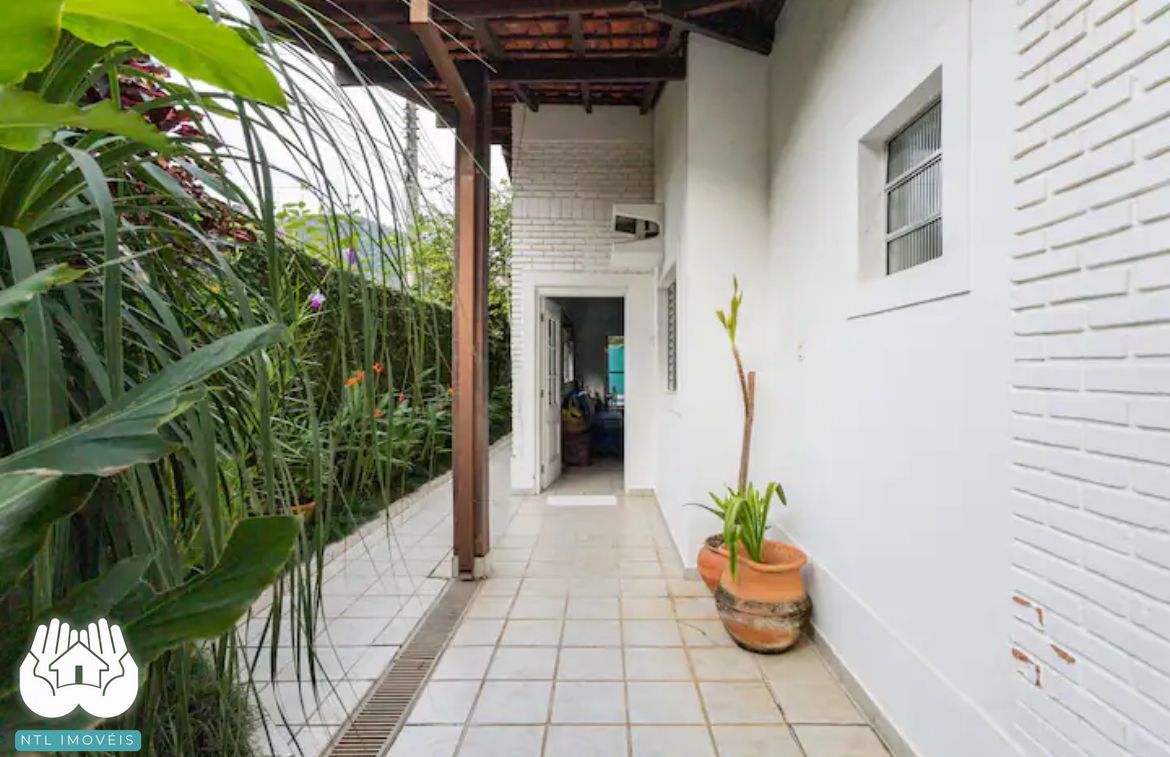 Casa à venda com 4 quartos, 227m² - Foto 10