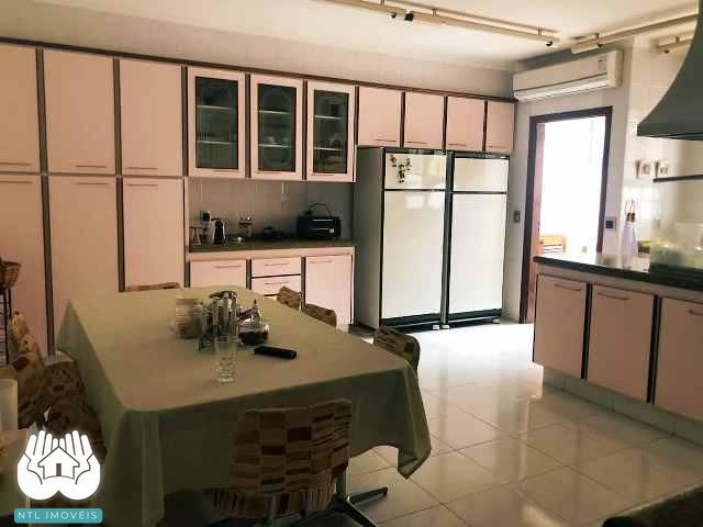 Casa à venda com 6 quartos, 1620m² - Foto 20