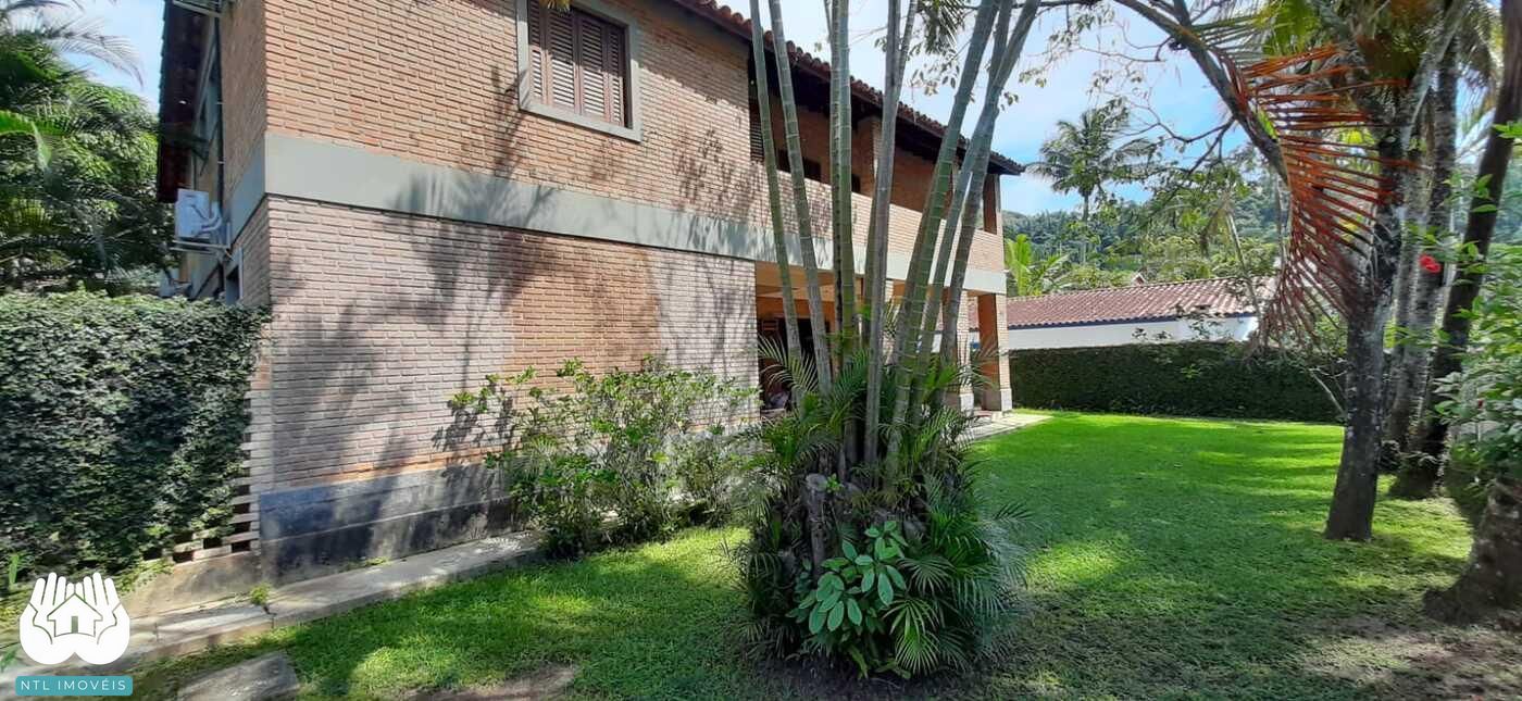 Sobrado à venda com 6 quartos, 720m² - Foto 1