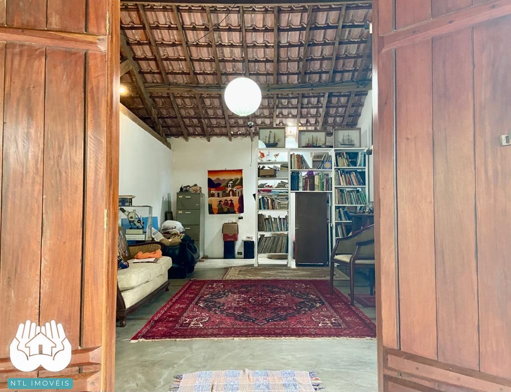 Casa à venda com 3 quartos, 197m² - Foto 6