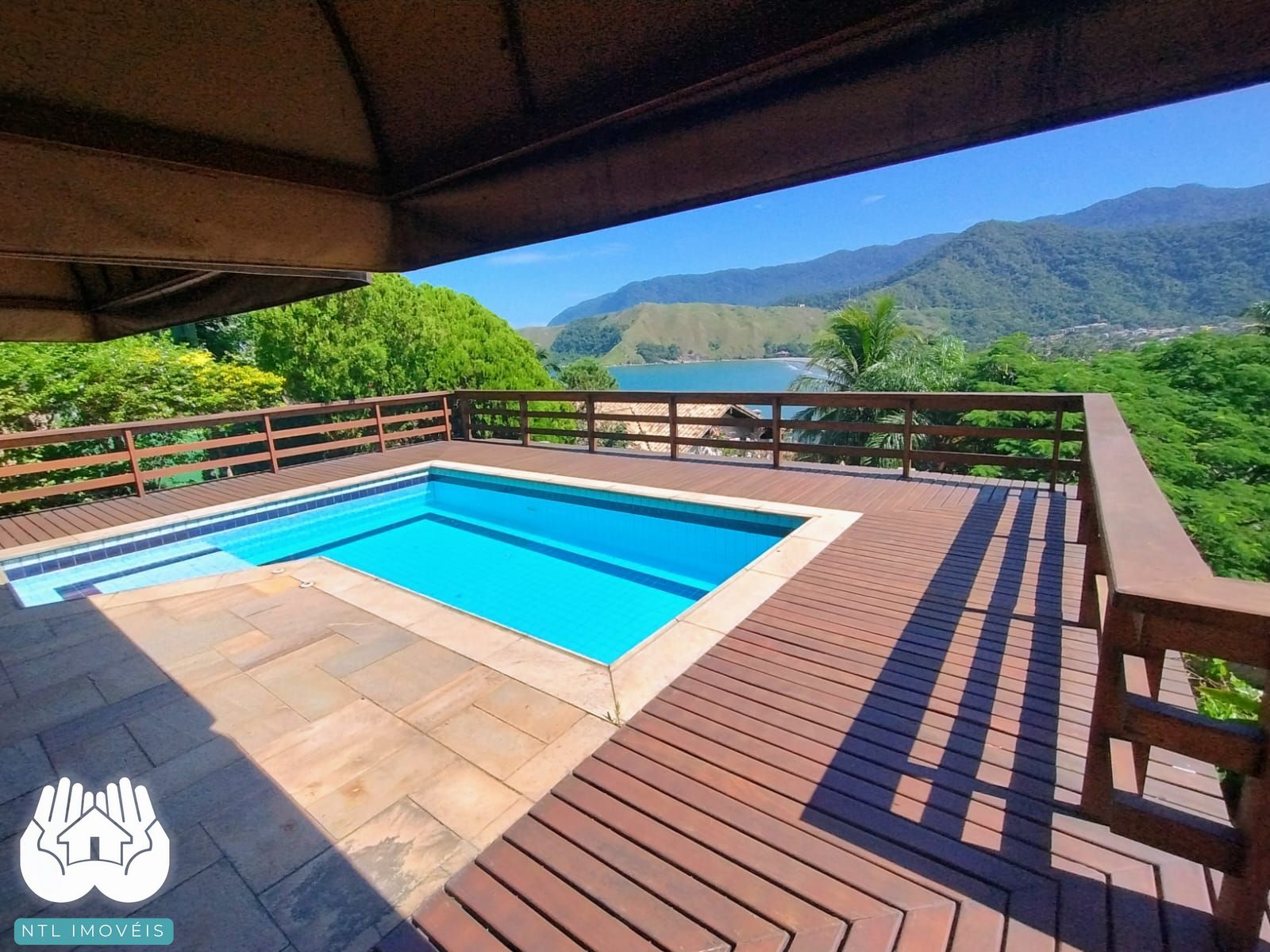 Casa à venda com 5 quartos, 450m² - Foto 8