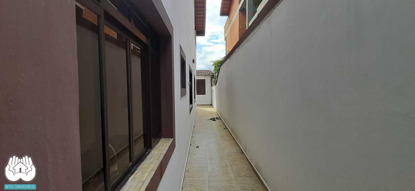 Sobrado à venda com 4 quartos, 216m² - Foto 10