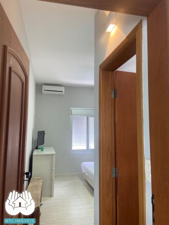 Sobrado à venda com 6 quartos, 372m² - Foto 12