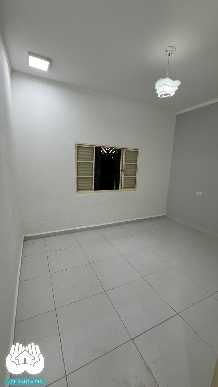Casa à venda com 2 quartos, 90m² - Foto 16