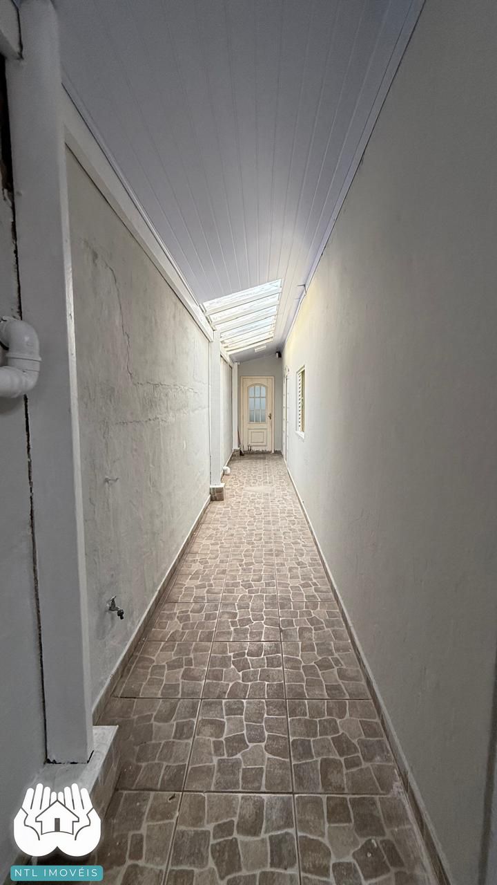 Casa à venda com 2 quartos, 90m² - Foto 9