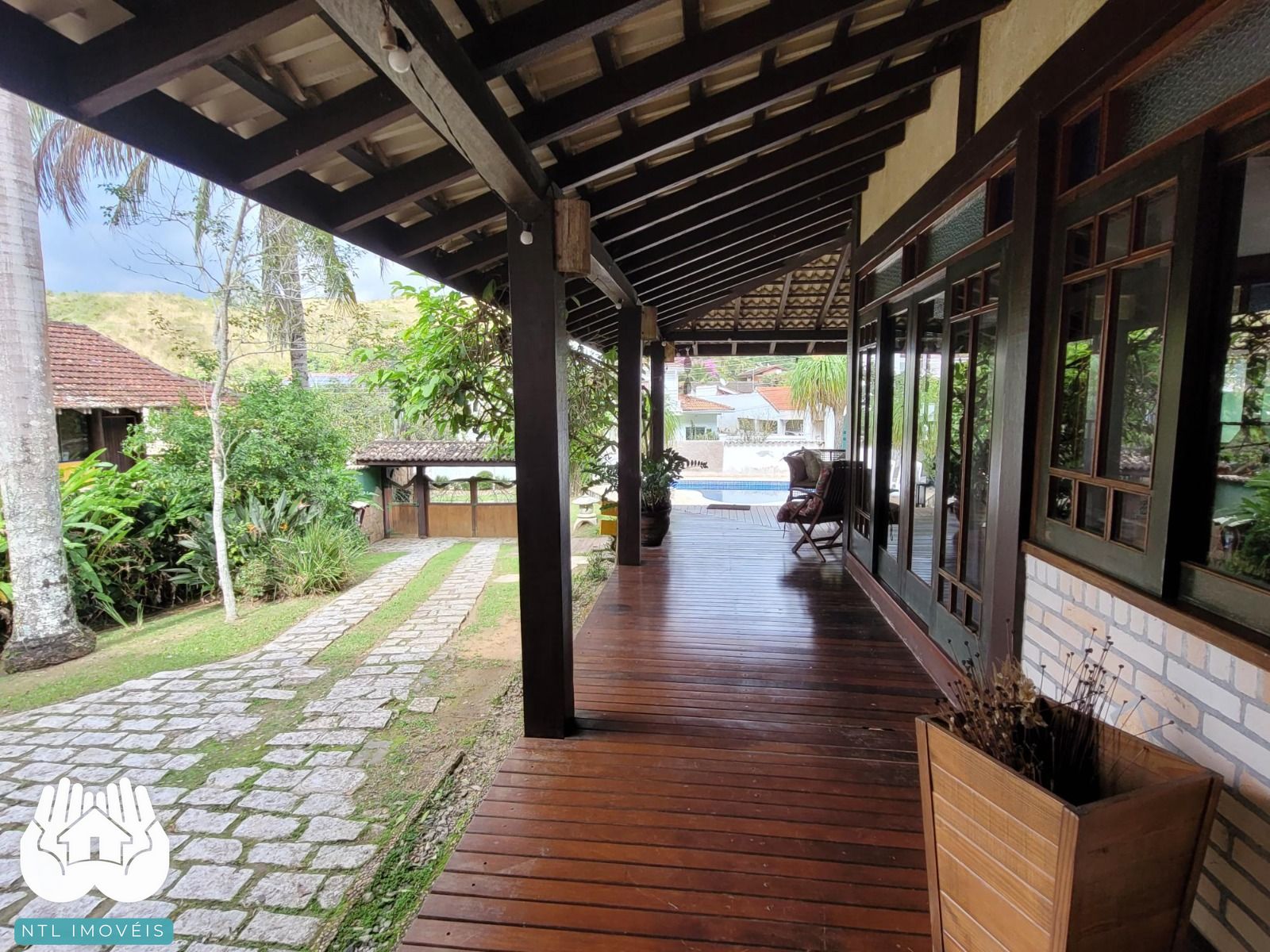 Casa à venda com 3 quartos, 400m² - Foto 21