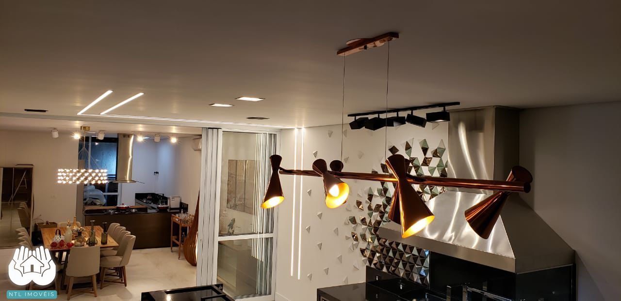 Sobrado à venda com 3 quartos, 310m² - Foto 5