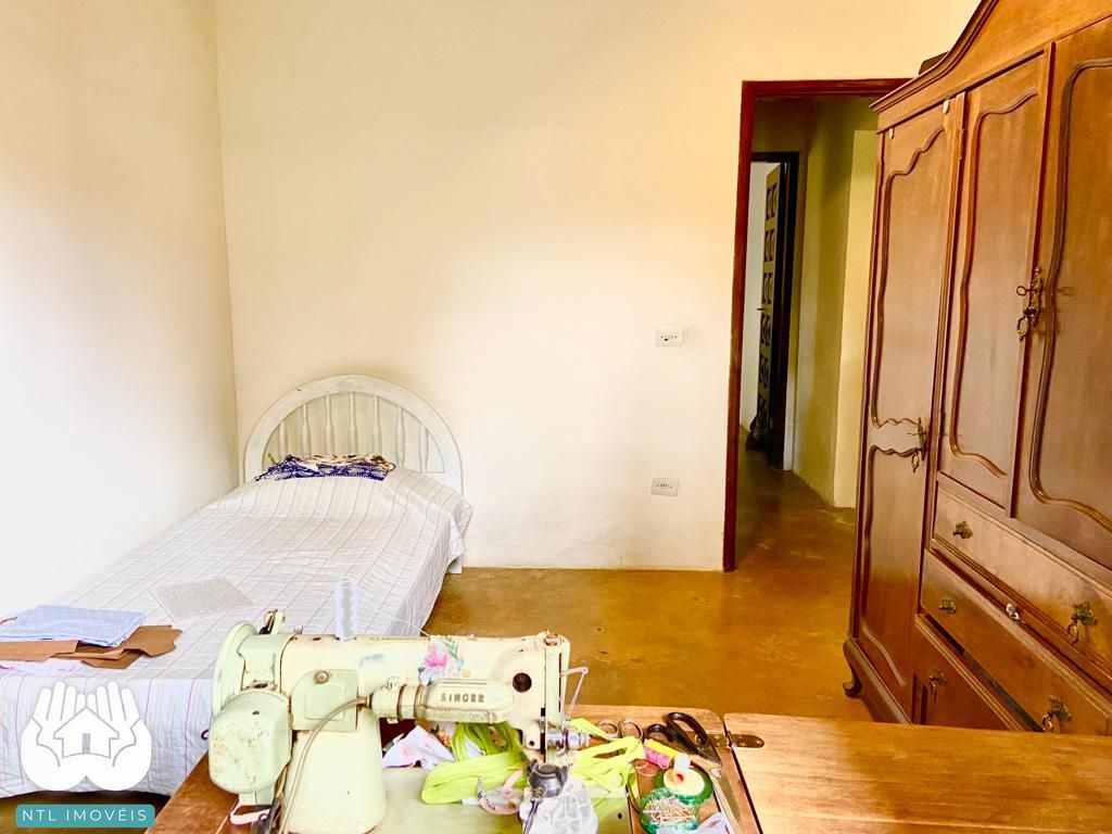 Casa à venda com 3 quartos, 197m² - Foto 18