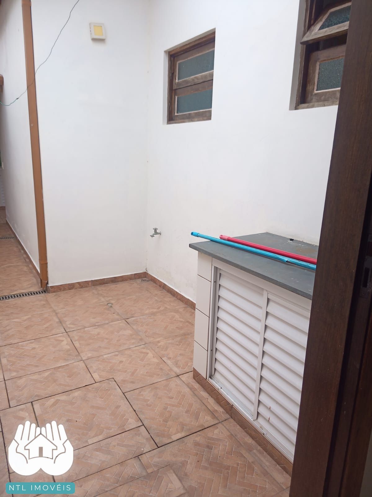 Casa para alugar com 2 quartos, 64m² - Foto 11
